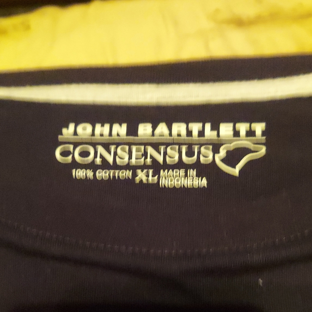 Lux Basics. John Bartlett Consensus Cotton Tee. Size Xl